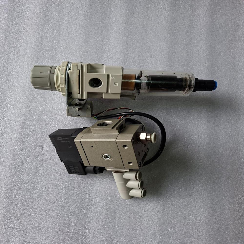 SMC FILTER REGULATOR W/ VALVE AV3000-F03-5YZ-Q SMC