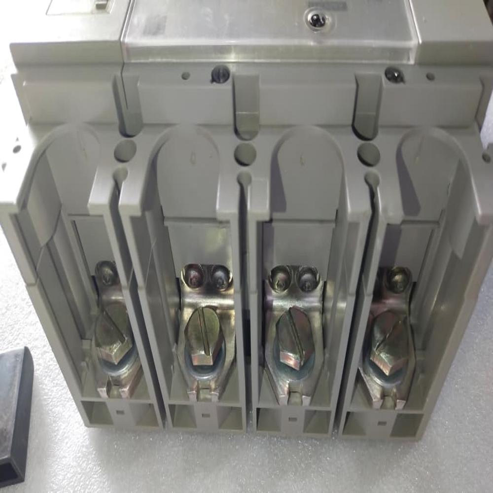 Mccb 630amp 4pole Molde Case Circuit Breaker Cvs630N