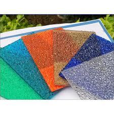 उभरे हुए पॉलीकार्बोनेट शीट