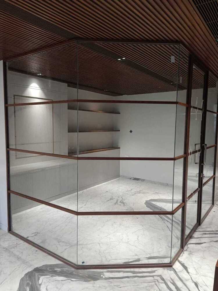 Transparent Glass Partitions
