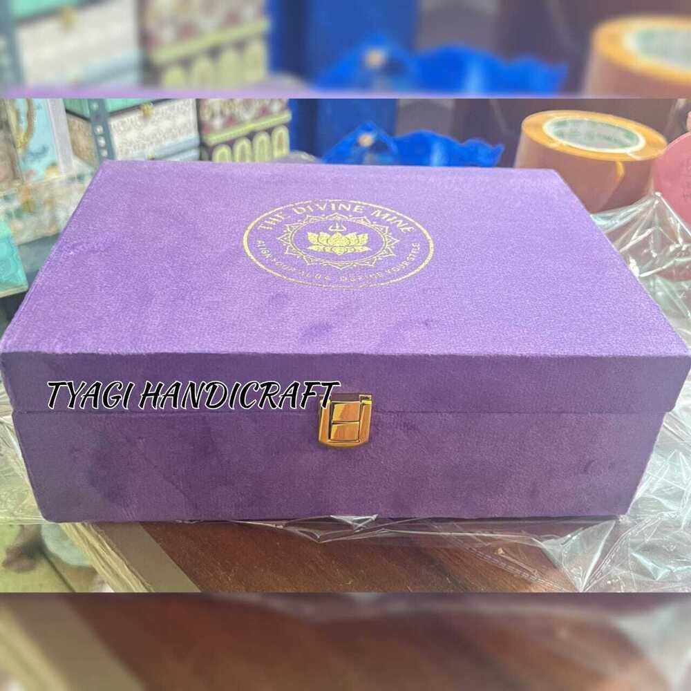 Velvet Box - Shape: Rectangular