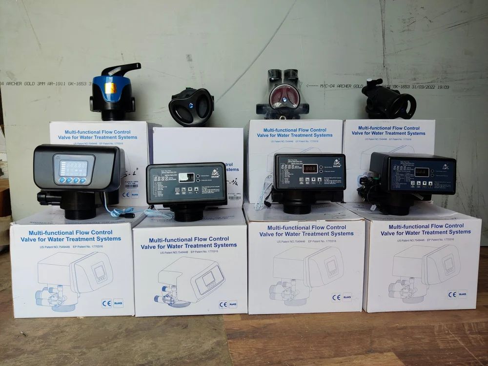 Runxin Multiport Valve - Color: Black Blue