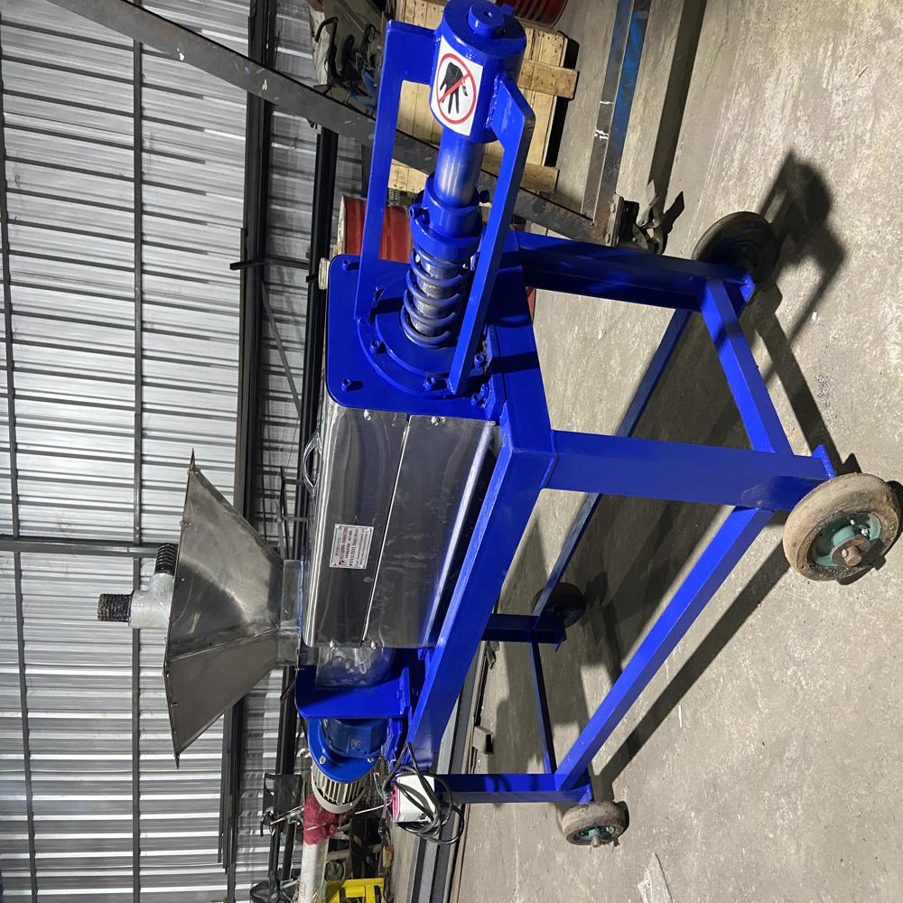 Single Phase Cow Dung  Dewatering Machine