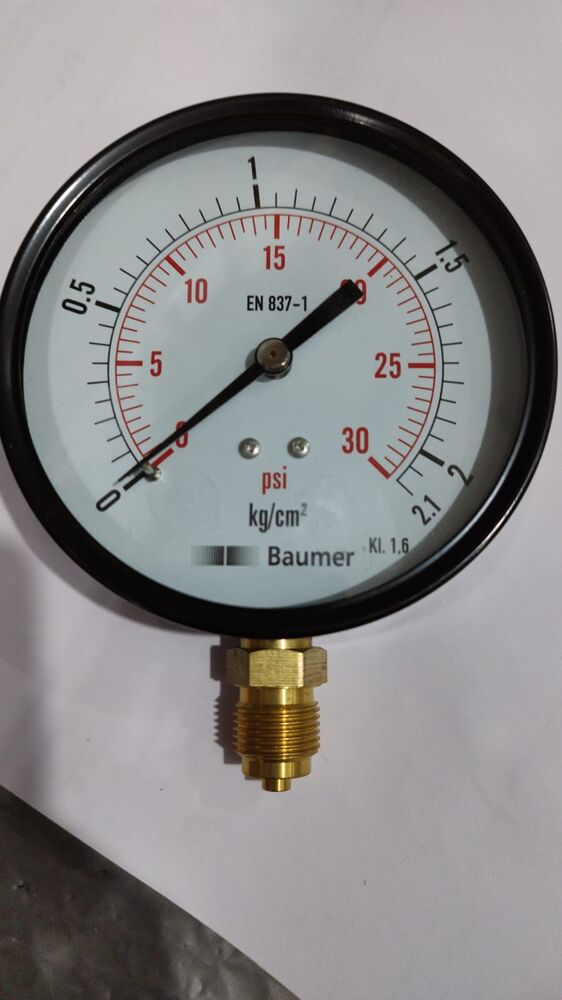 Aaf2 Baumer Pressure Utility Gauge - Color: Silver