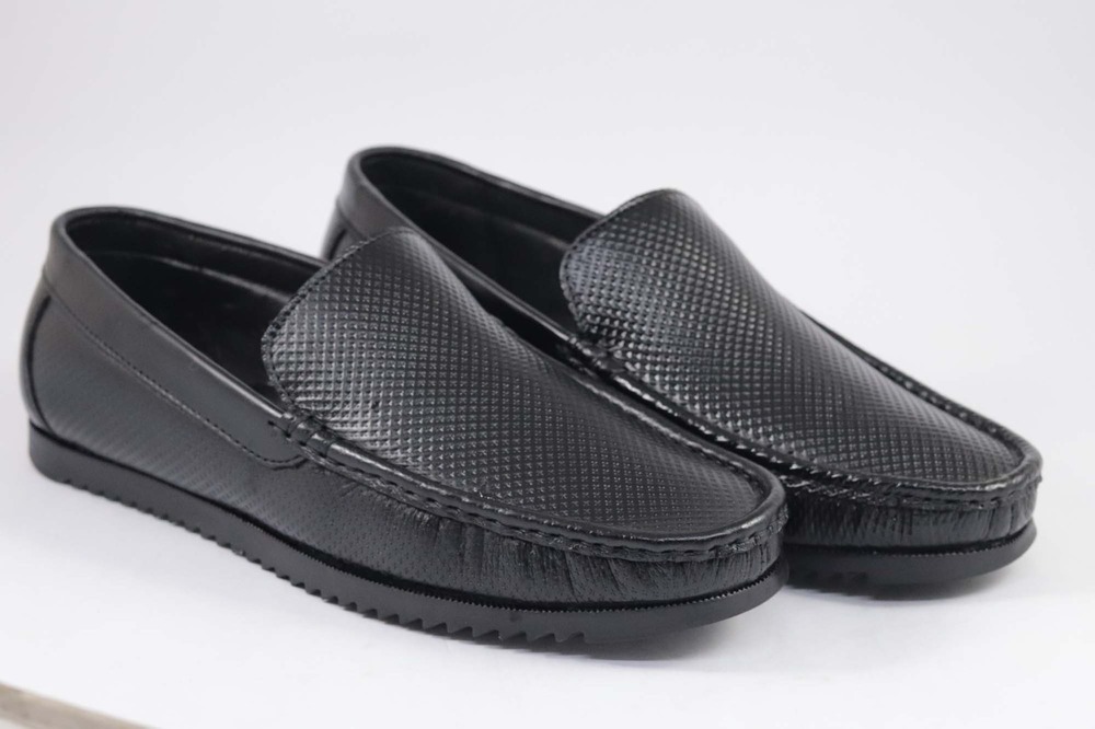 Formal Loafers - Color: Black