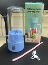 Mini juice blender