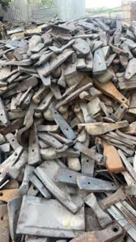 Ms Scrap - Color: Metallic Grey