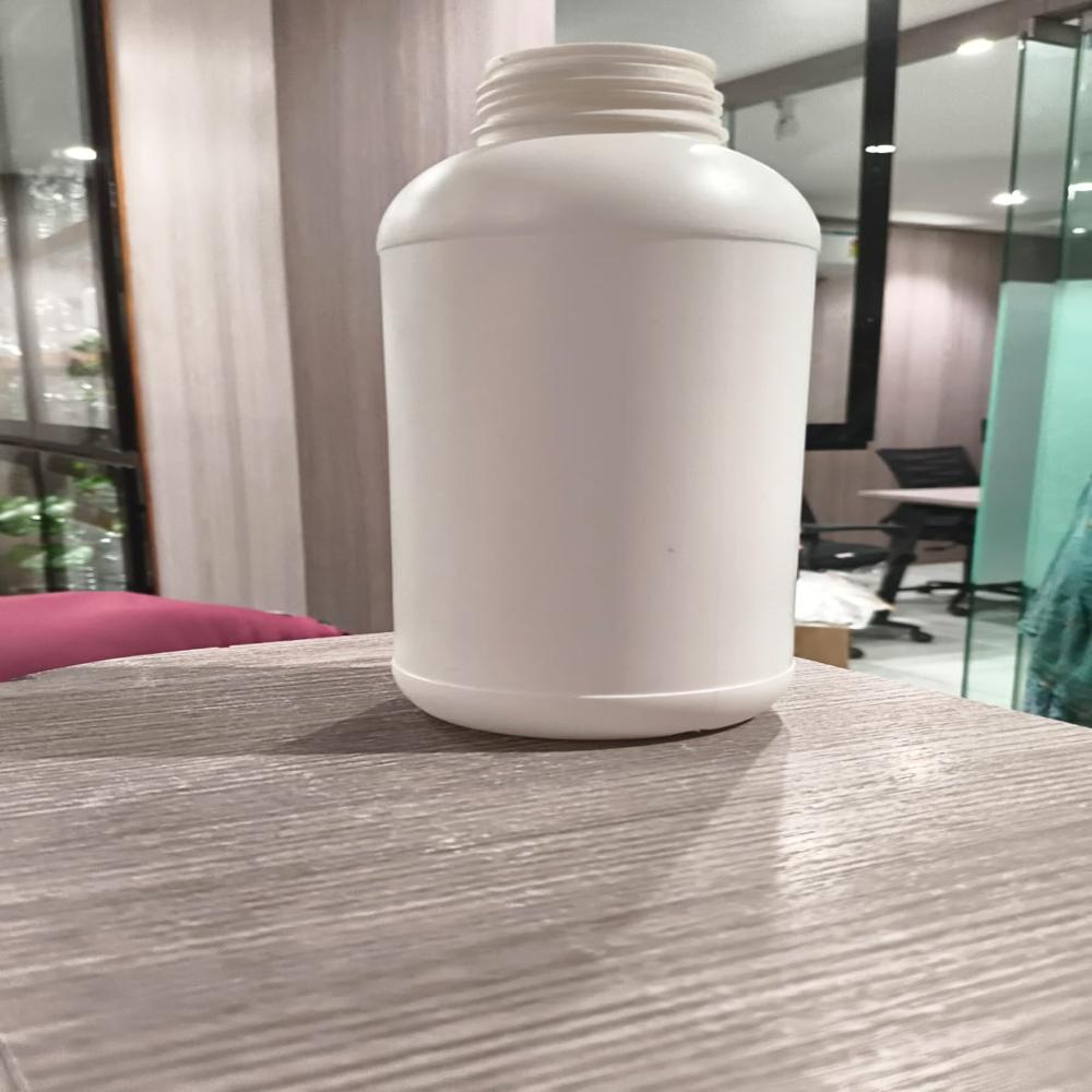 Hdpe Plastic Bottle - Rigid Polyvinyl Chloride Material, 20-50 Grams Weight | Excellent Finish, High Strength, Durable Design