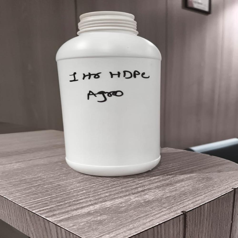 Hdpe Plastic Bottle - Rigid Polyvinyl Chloride Material, 20-50 Grams Weight | Excellent Finish, High Strength, Durable Design