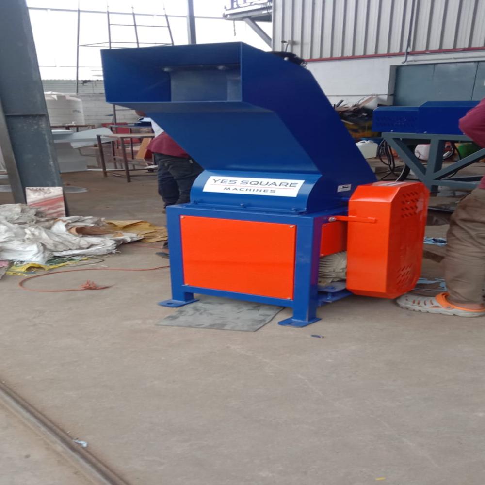 Dry Cowdung Powdering Machine