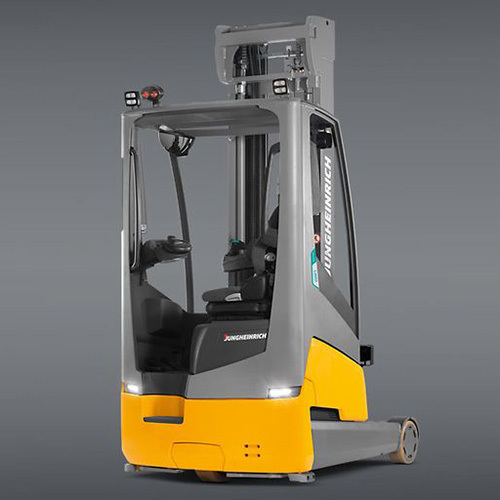 Etv 216I Reach Truck 1.6T - Application: Warehouse