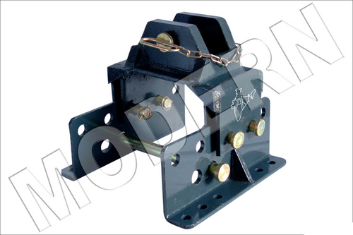 2516 MAHिंद्रा टोइंग हुक