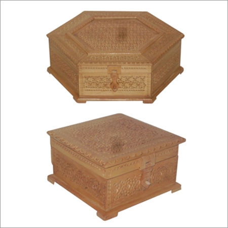डिज़ाइनर लकड़ी का बॉक्स