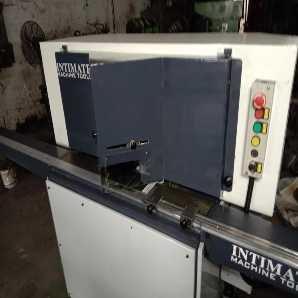Double Miter Saw Machine - Capacity: 200 Pcs/Hr