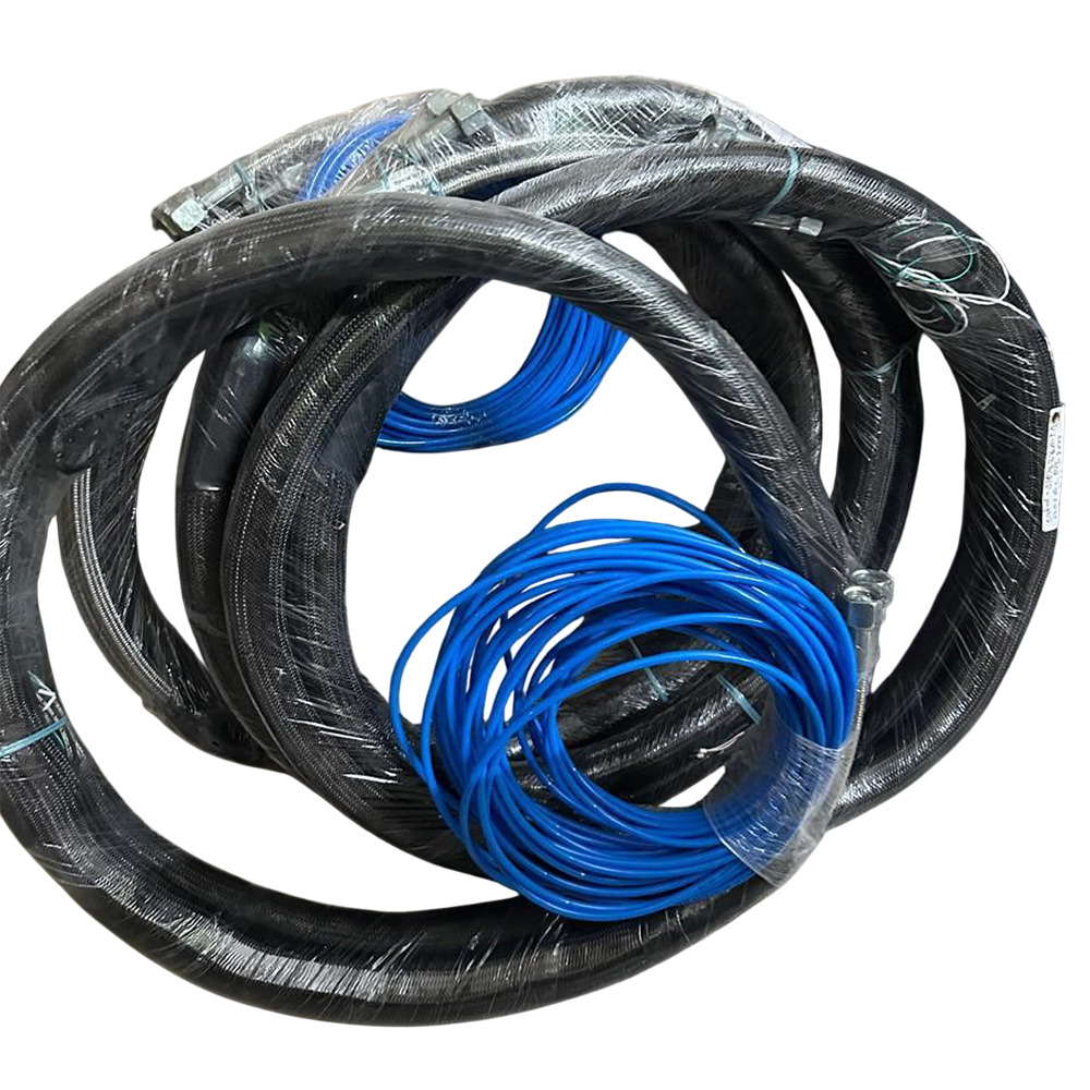 Hose Pipe - Color: Black