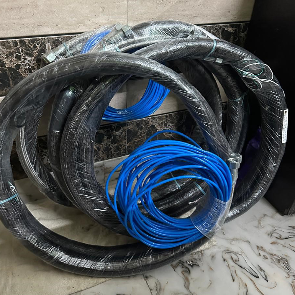 Adhesive Double Heated Mixer Hose - Application: Compression Testing