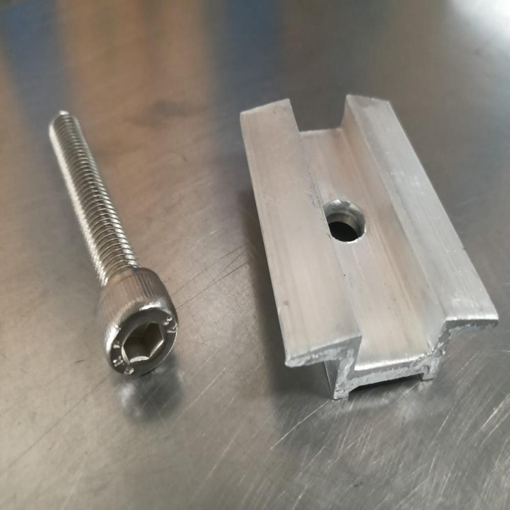 10mm Aluminium Middle Clamp
