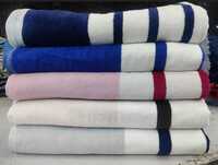 Stripped Bathroom Towel - Color: Multicolor