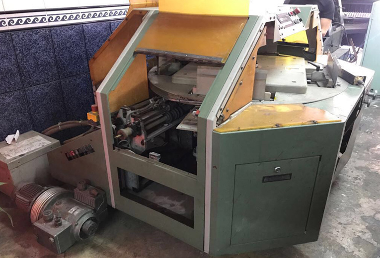 Muller Martini Amigo 1580 Binding Machines - Material: Steel