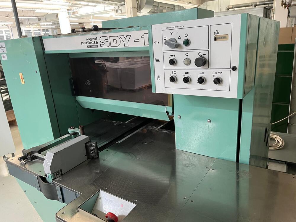 Perfecta Sdy 1 Three Knife Book Cutting Machine - Automatic Grade: Semi-Automatic