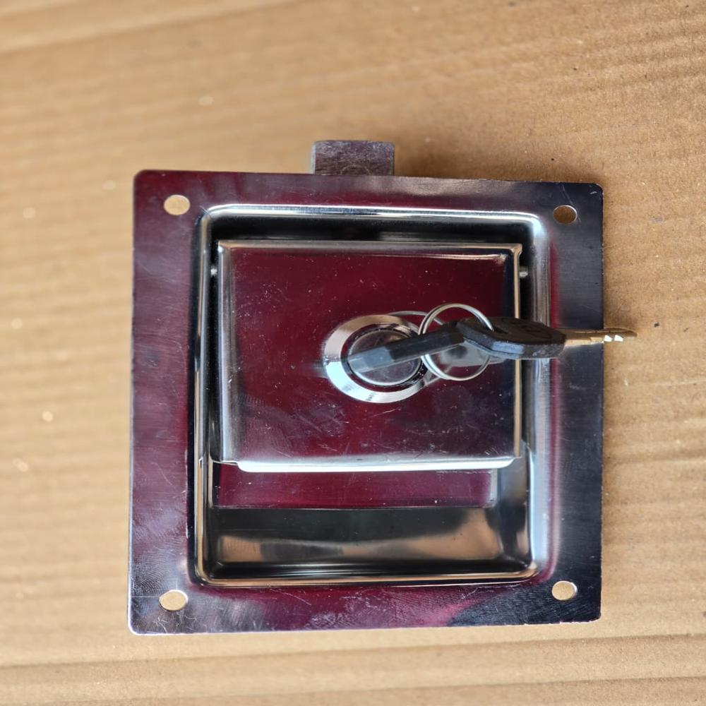 Slam Canopy Lock with Lever