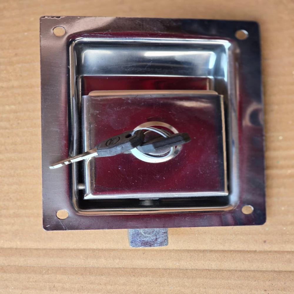 Slam Lock With Lever - Color: Silver