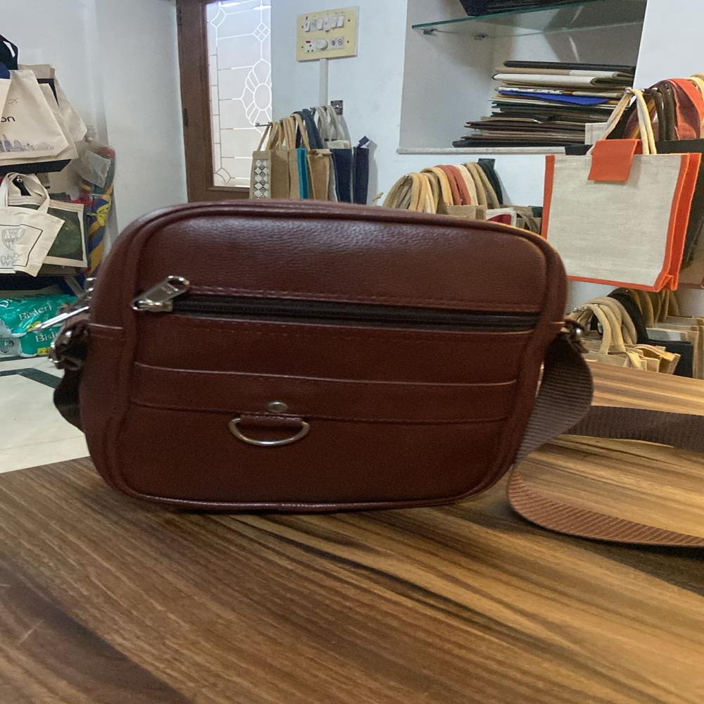 Pu Sling Bag - Capacity: 30 Kg