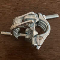 Double Right Angle Coupler - Color: Silver