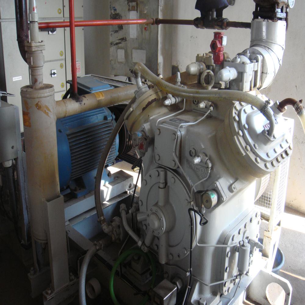 Block Ice Machine - Automatic Grade: Semi-Automatic