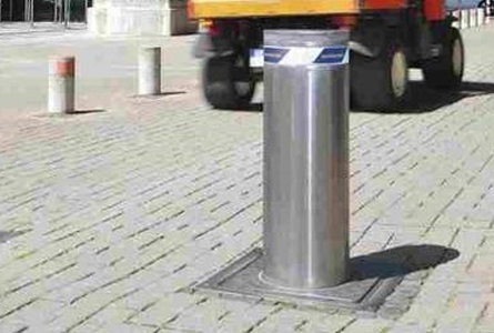 Semi Automatic Bollards