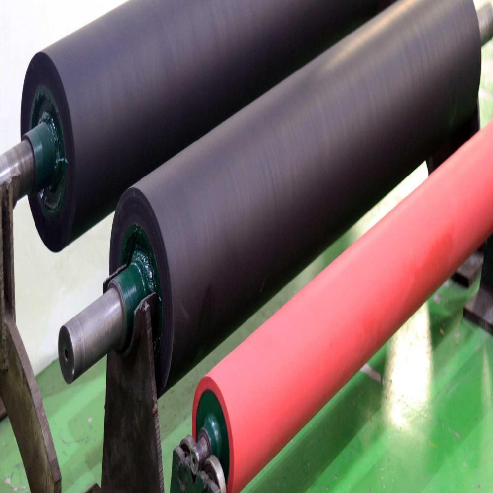 INDUSTRIAL RUBBER ROLLER 