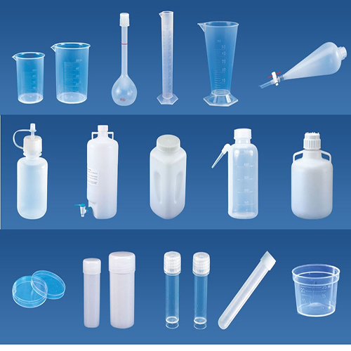 Lab Plasticware - Color: Transparent