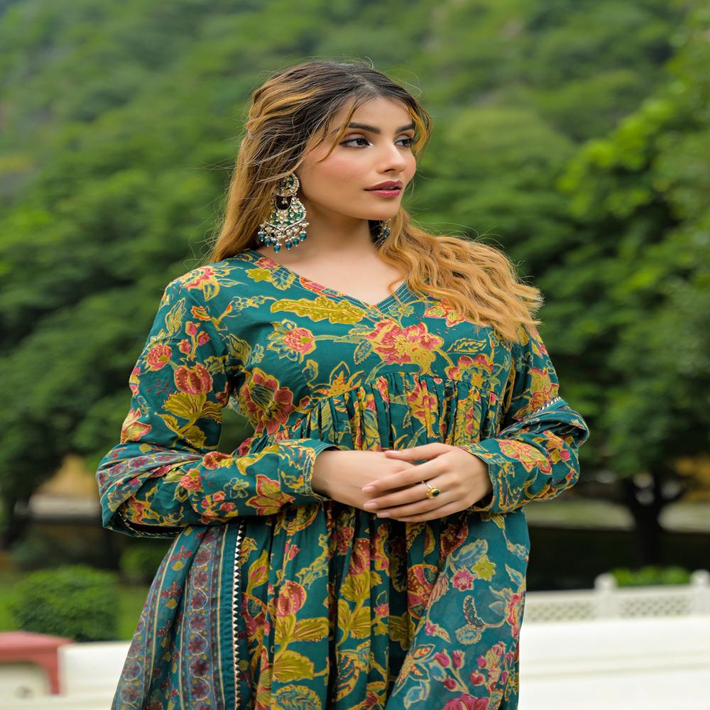 Divena Dark Green Cotton Straight Kurta Pant With Dupatta