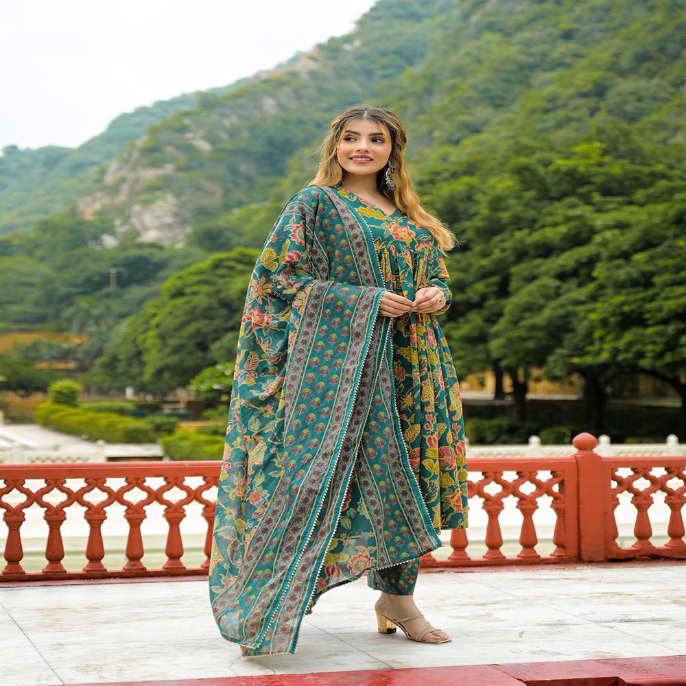 Divena Dark Green Cotton Straight Kurta Pant With Dupatta
