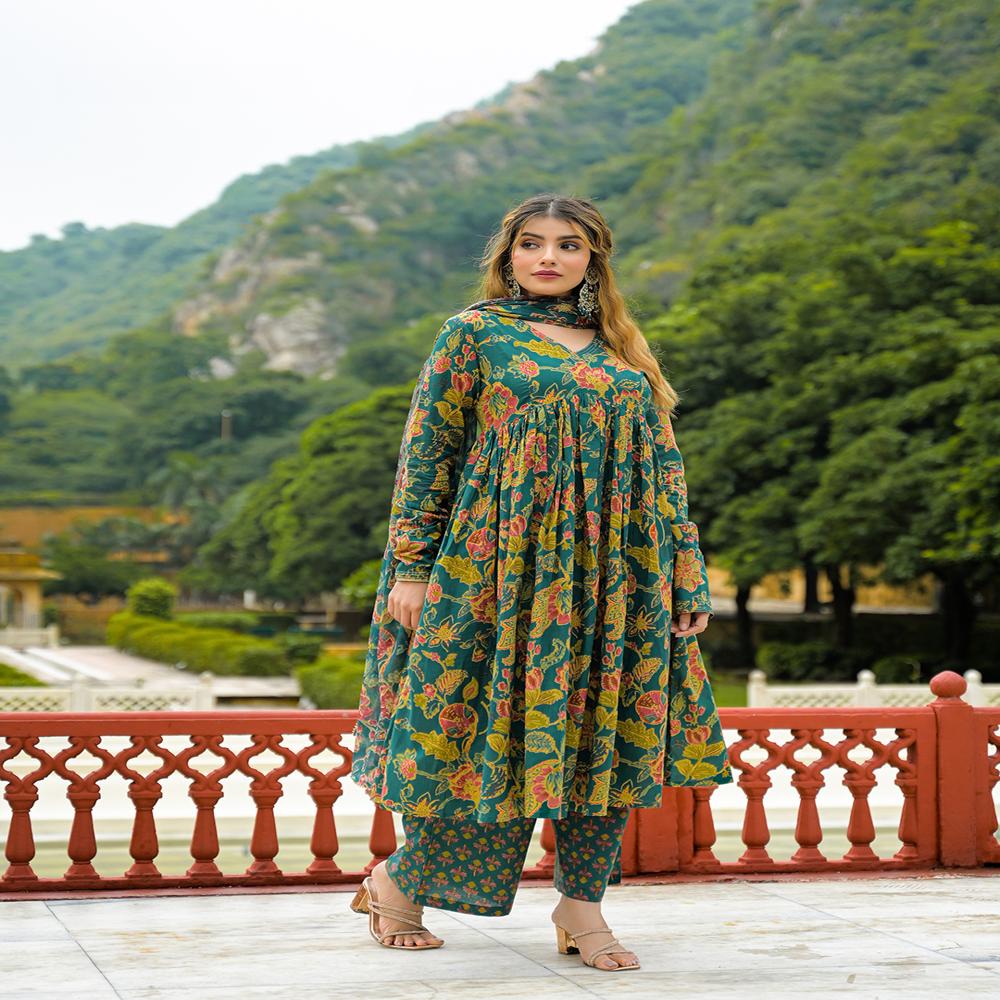 Divena Dark Green Cotton Straight Kurta Pant With Dupatta