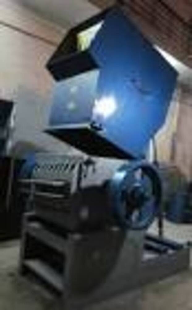 Plastic Scrap Grinder Machine