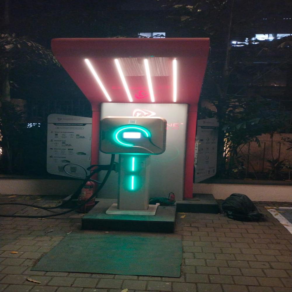 Electric Vehicle 120 kW DC Charger