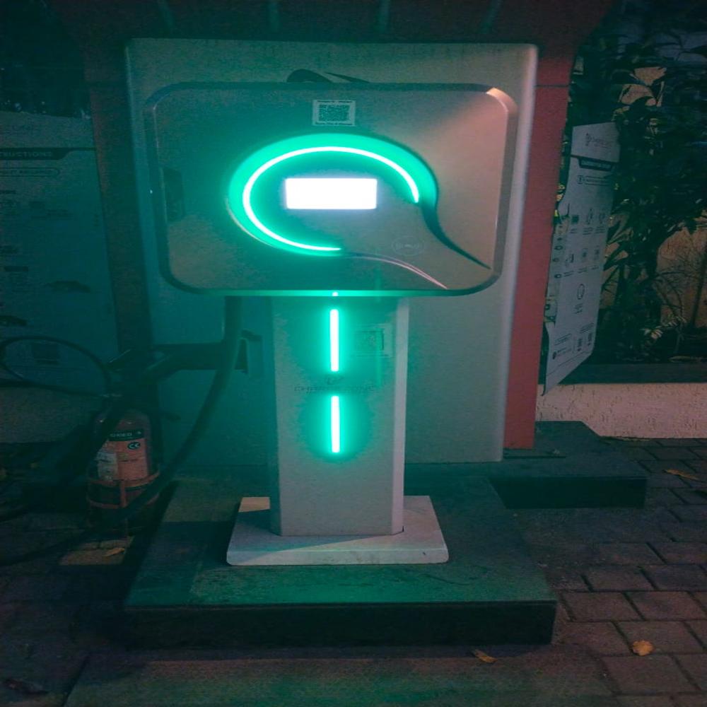 Electric Vehicle 120 kW DC Charger