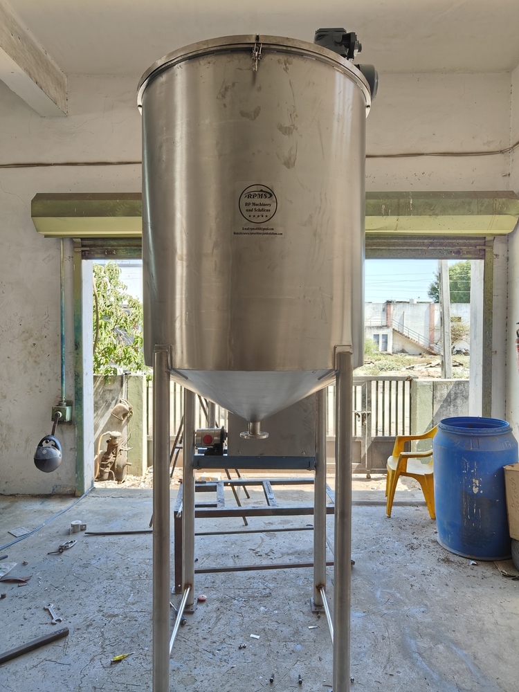 Mixing Vessel - Color: Silver