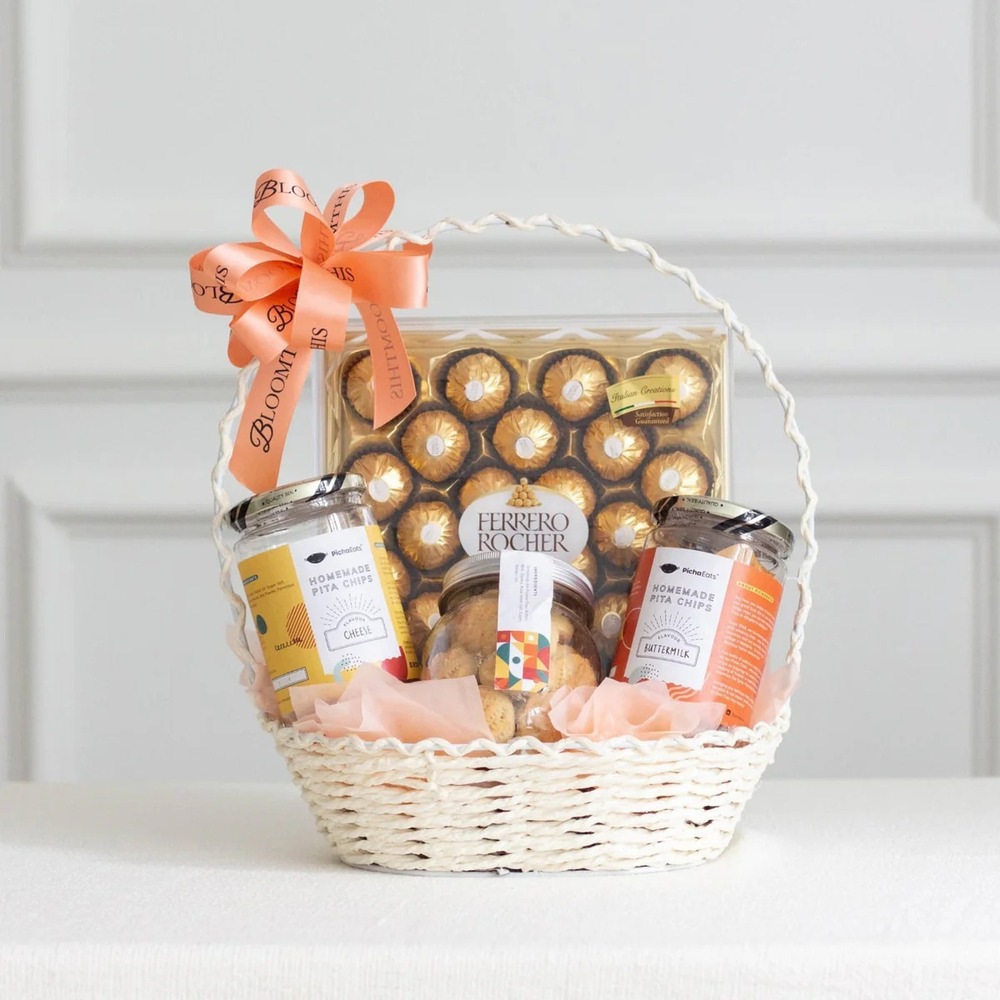 Gift Hamper - Color: White