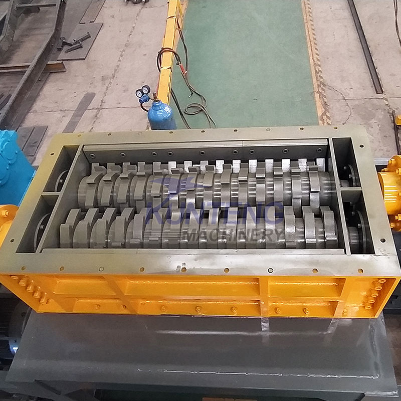 Double Shaft Cattle Bone Shredder Machine - Automatic Grade: Automatic
