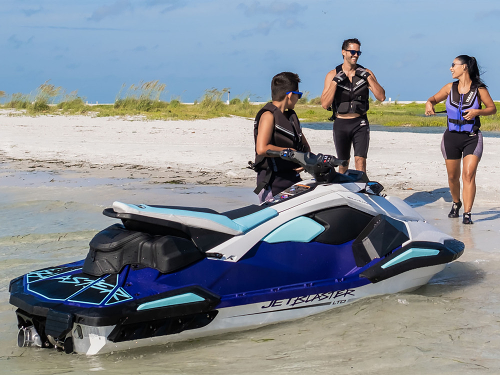 Yamaha Jetblaster - Capacity (Person): 1-3 Person