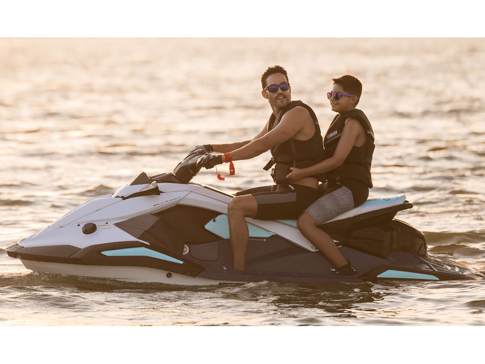 Yamaha Jetblaster - Capacity (Person): 1-3 Person