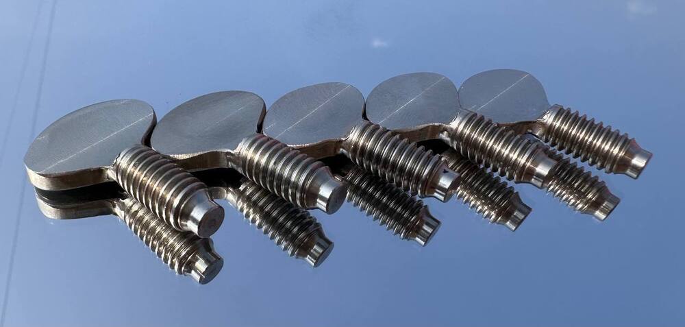 Industrial Ss Thumpscrews - Color: Silver