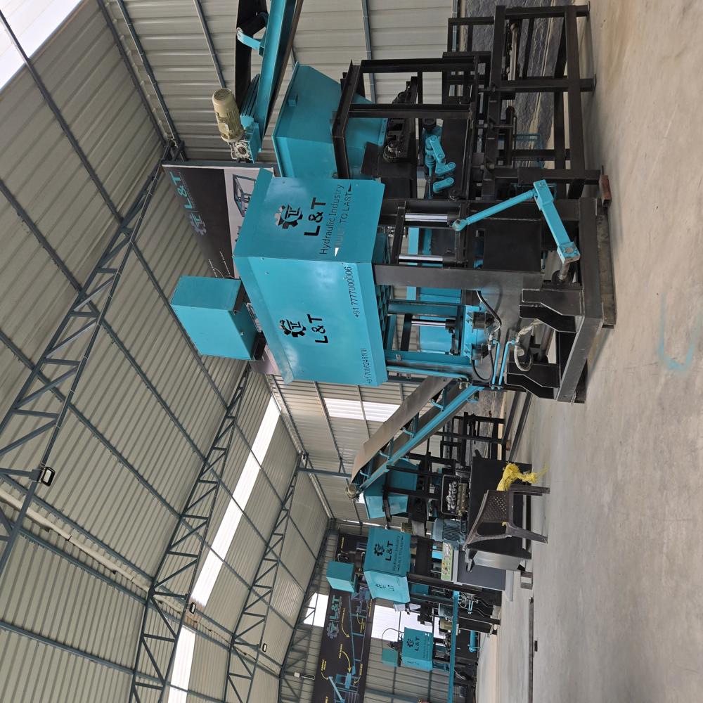 Automatic Fly Ash Brick Making Machine - 8 Cavity - Color: Multiple