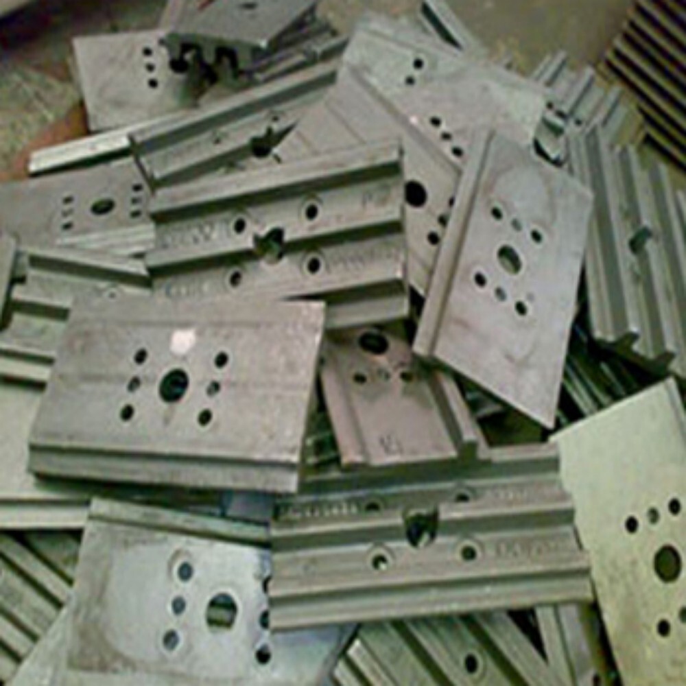Track Pad Earthmoving - Material Handling - Application: Industrial