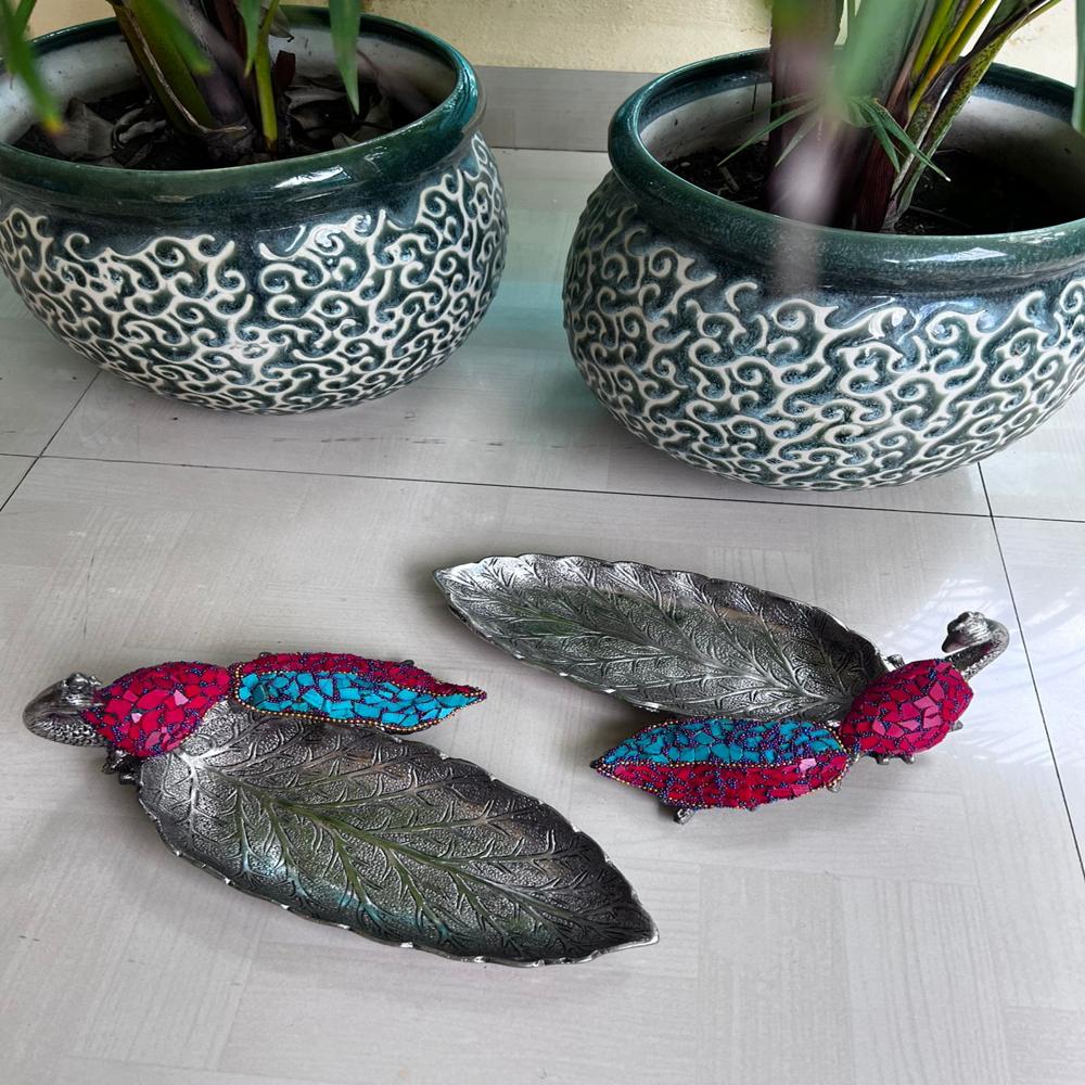 Long peacock feather plate with stone art