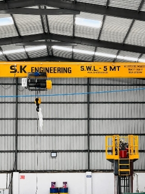 10 Ton Single Girder Gantry Crane - Color: Yellow