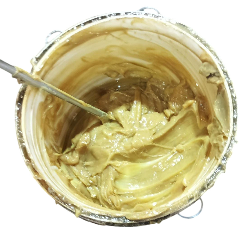 Grease And Oil - Color: Yellow