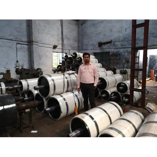 Idler Roller - Color: Black